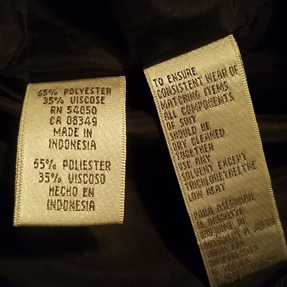 Nine West suit - Picture 8 of 8